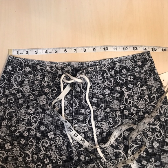 Surf Waves Sport Shorts Black Pattern Juniors' 9 Made in Russia NWT - Picture 11 of 17